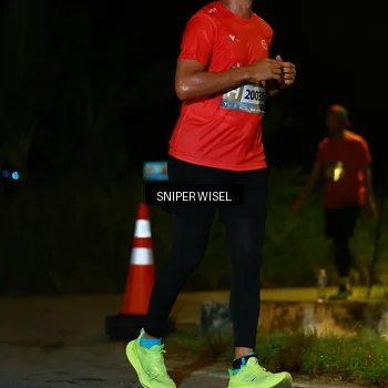 Runner Photo 8430472