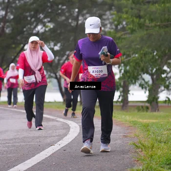 Runner Photo 8430483