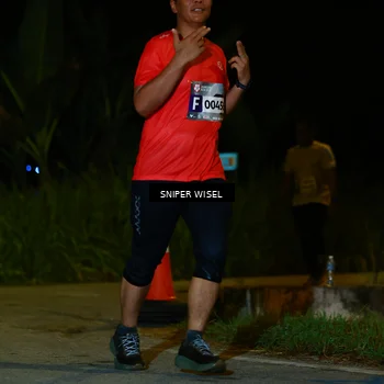 Runner Photo 8430501