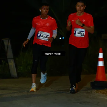 Runner Photo 8430518