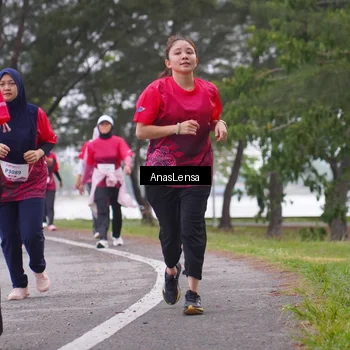 Runner Photo 8430524