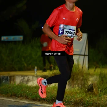 Runner Photo 8430582
