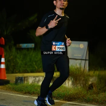 Runner Photo 8430658