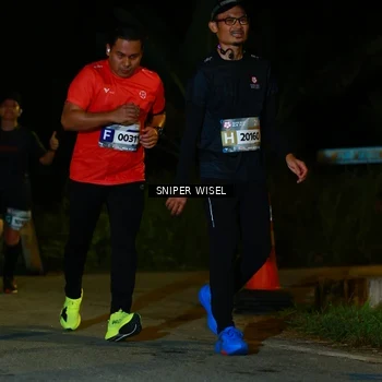 Runner Photo 8430665