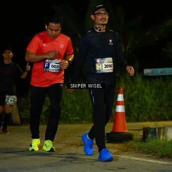 Runner Photo 8430667