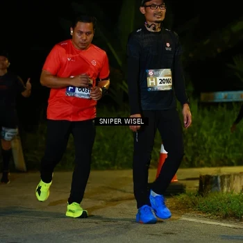 Runner Photo 8430674