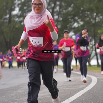 Runner Photo 8430676