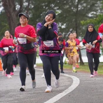 Runner Photo 8430677