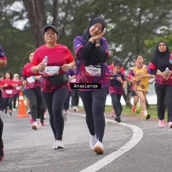 Runner Photo 8430689