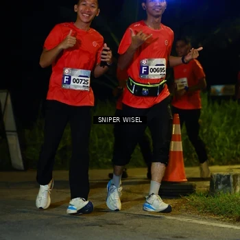 Runner Photo 8430708