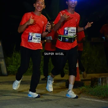 Runner Photo 8430710