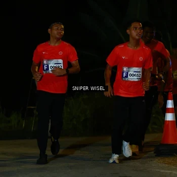 Runner Photo 8430715