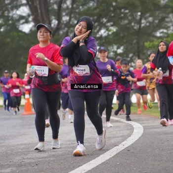 Runner Photo 8430717