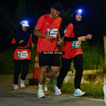 Runner Photo 8430721