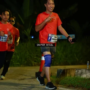 Runner Photo 8430751