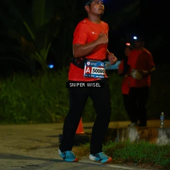 Runner Photo 8430760