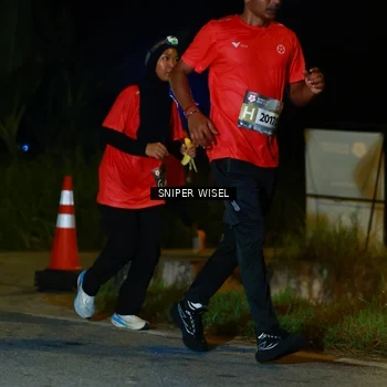 Runner Photo 8430768