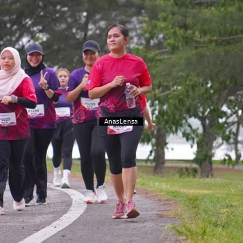 Runner Photo 8430831