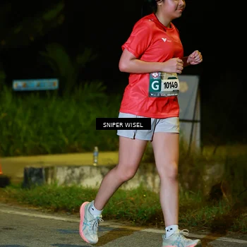 Runner Photo 8430855