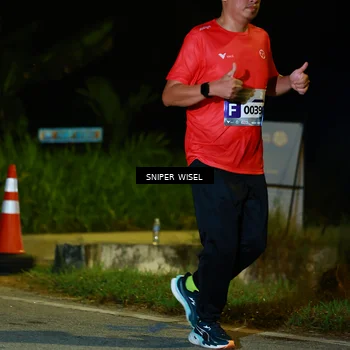 Runner Photo 8430862