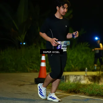 Runner Photo 8430863
