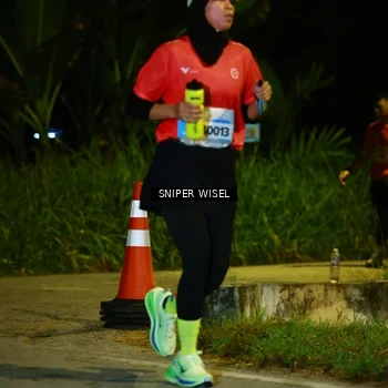 Runner Photo 8430872