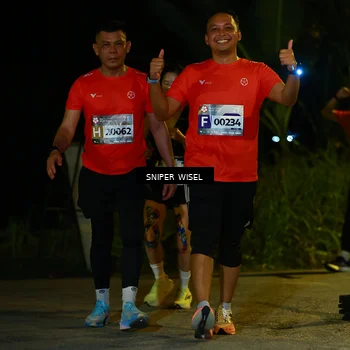 Runner Photo 8430884