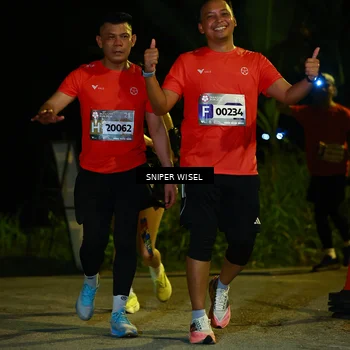 Runner Photo 8430891