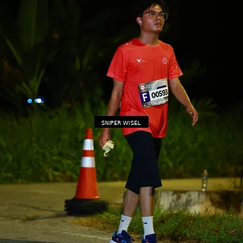 Runner Photo 8430902