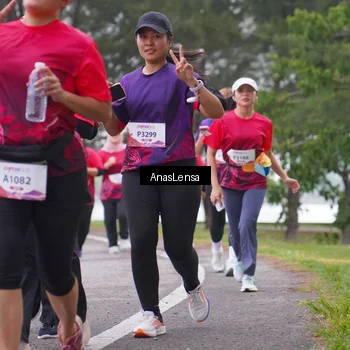 Runner Photo 8430908