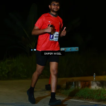 Runner Photo 8430947