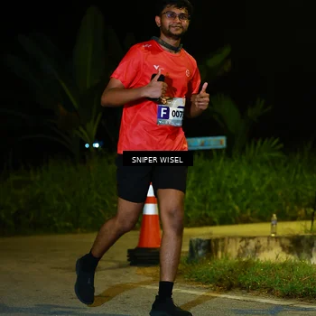 Runner Photo 8430951