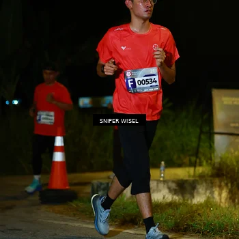 Runner Photo 8430953