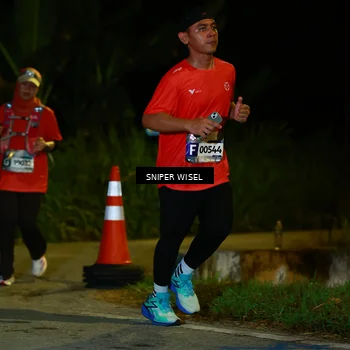 Runner Photo 8430956