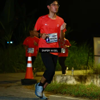 Runner Photo 8430957