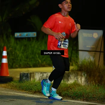 Runner Photo 8430963