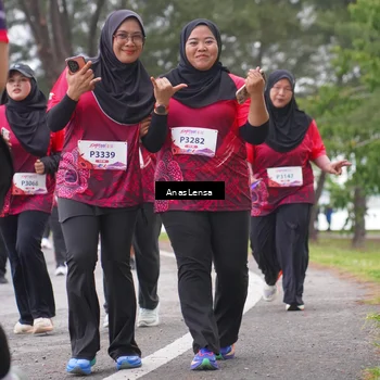 Runner Photo 8431005