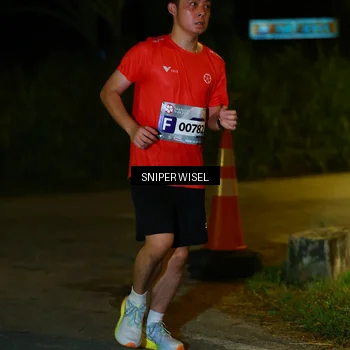 Runner Photo 8431026