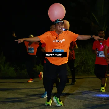 Runner Photo 8431040
