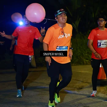 Runner Photo 8431049