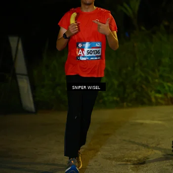Runner Photo 8431072
