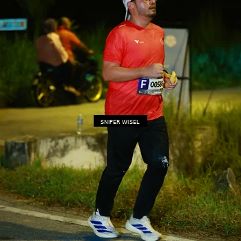 Runner Photo 8431254