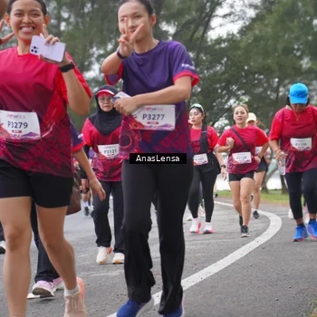 Runner Photo 8431304