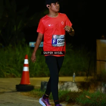 Runner Photo 8431334