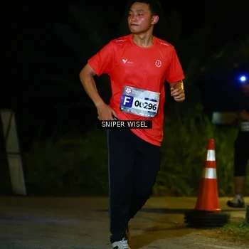 Runner Photo 8431338