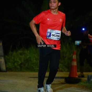 Runner Photo 8431342