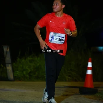 Runner Photo 8431343