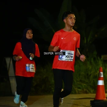 Runner Photo 8431379