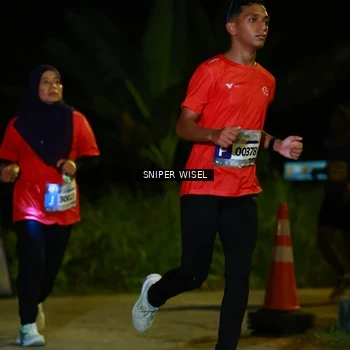 Runner Photo 8431381