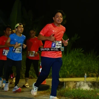 Runner Photo 8431474